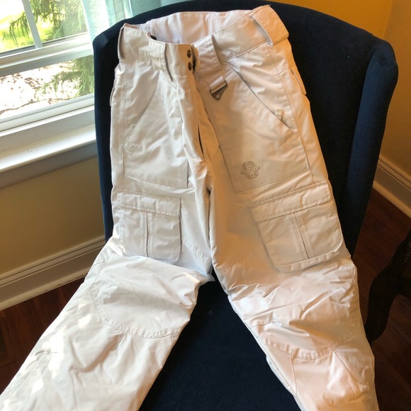 Girls snowboard pants. Size large. - Picture 1 of 5